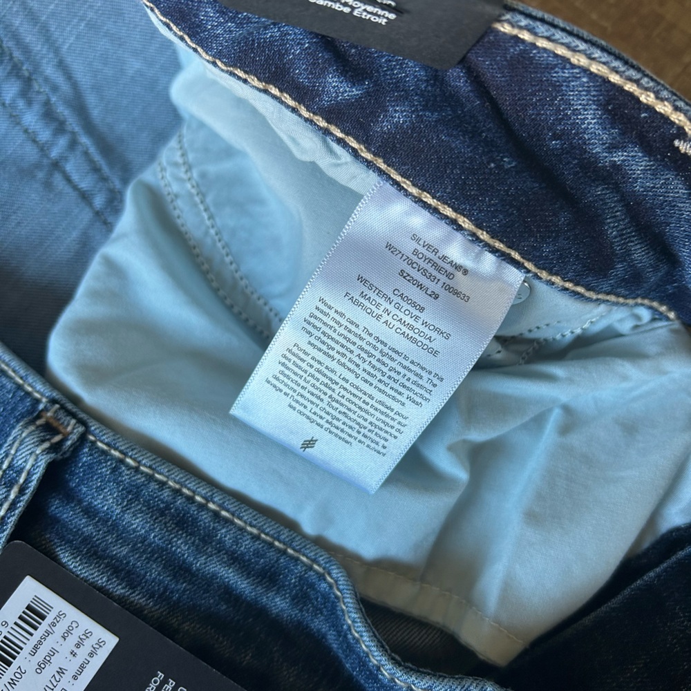 Silver Jeans Boyfriend Mid Rise Slim Leg Size 20 W Length 29.5 Luxe Stretch NEW - Picture 9 of 16